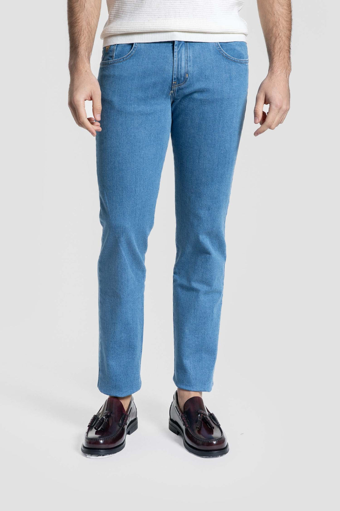 Vaquero Regular Azul Claro