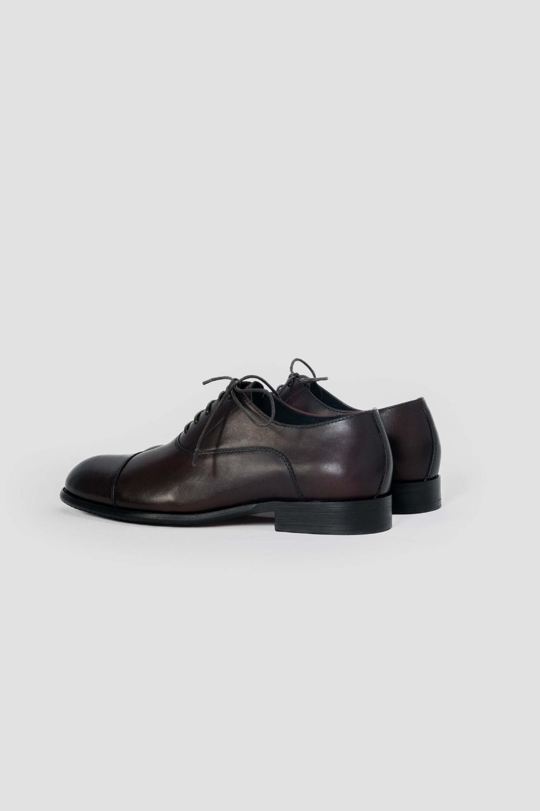 Zapato Perera burdeos