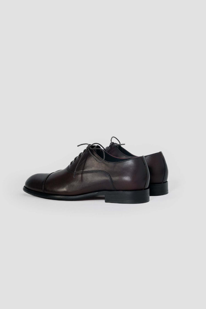 Zapato Perera burdeos
