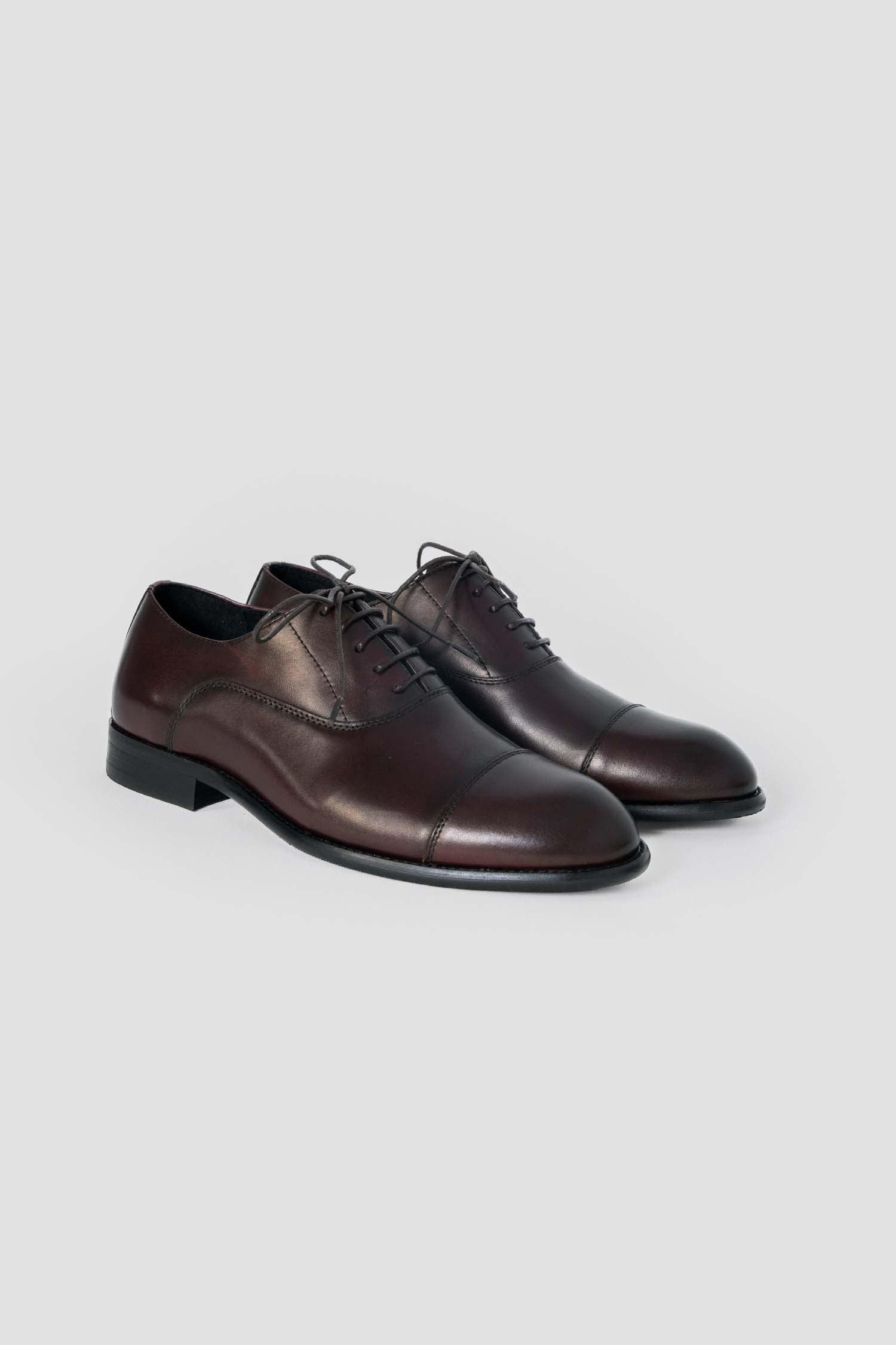Zapato Perera burdeos