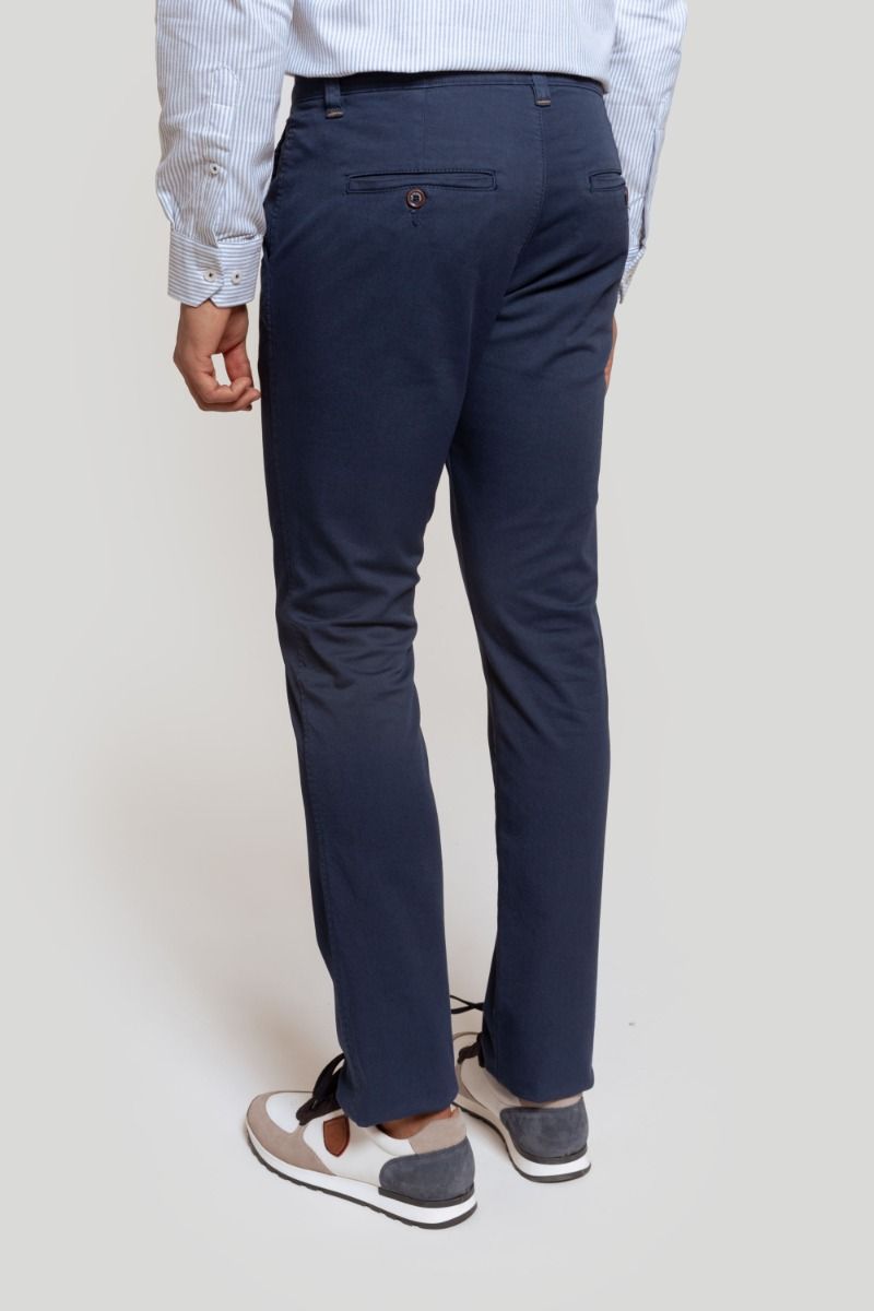 Pantalón Chino Básico Azulón Hombre