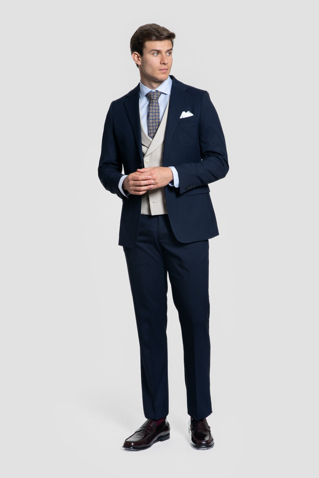 Traje Azul Marino