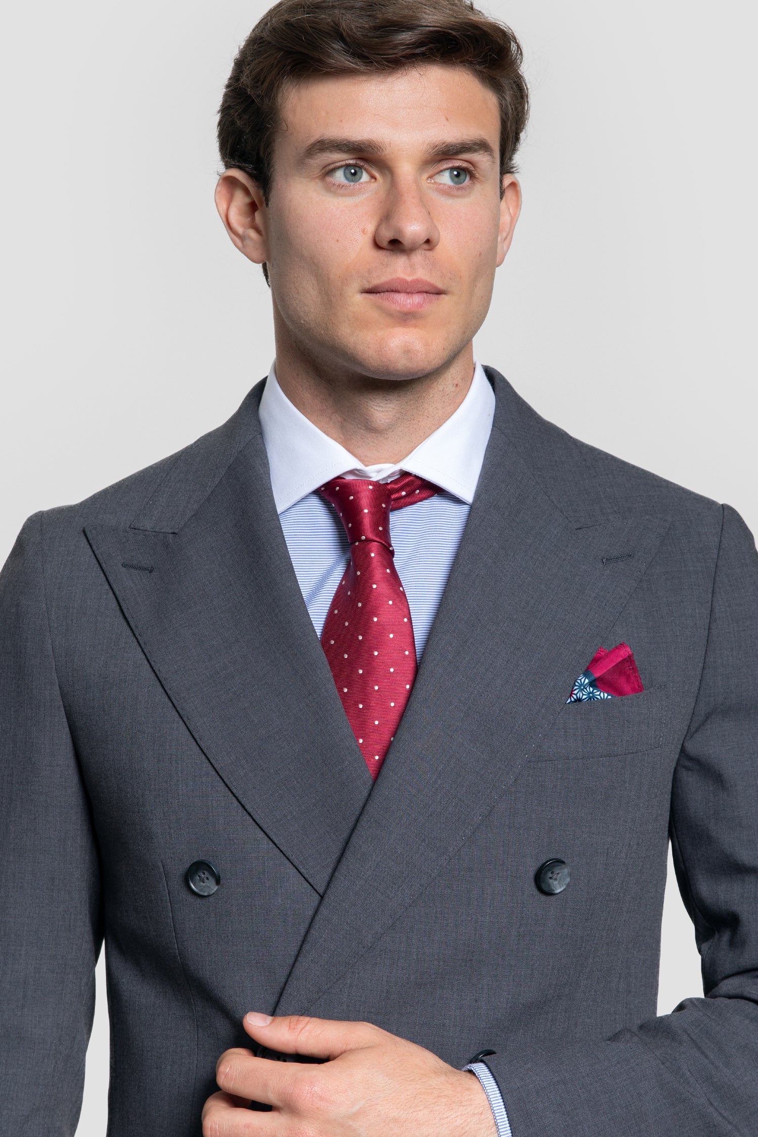Traje Cruzado Gris