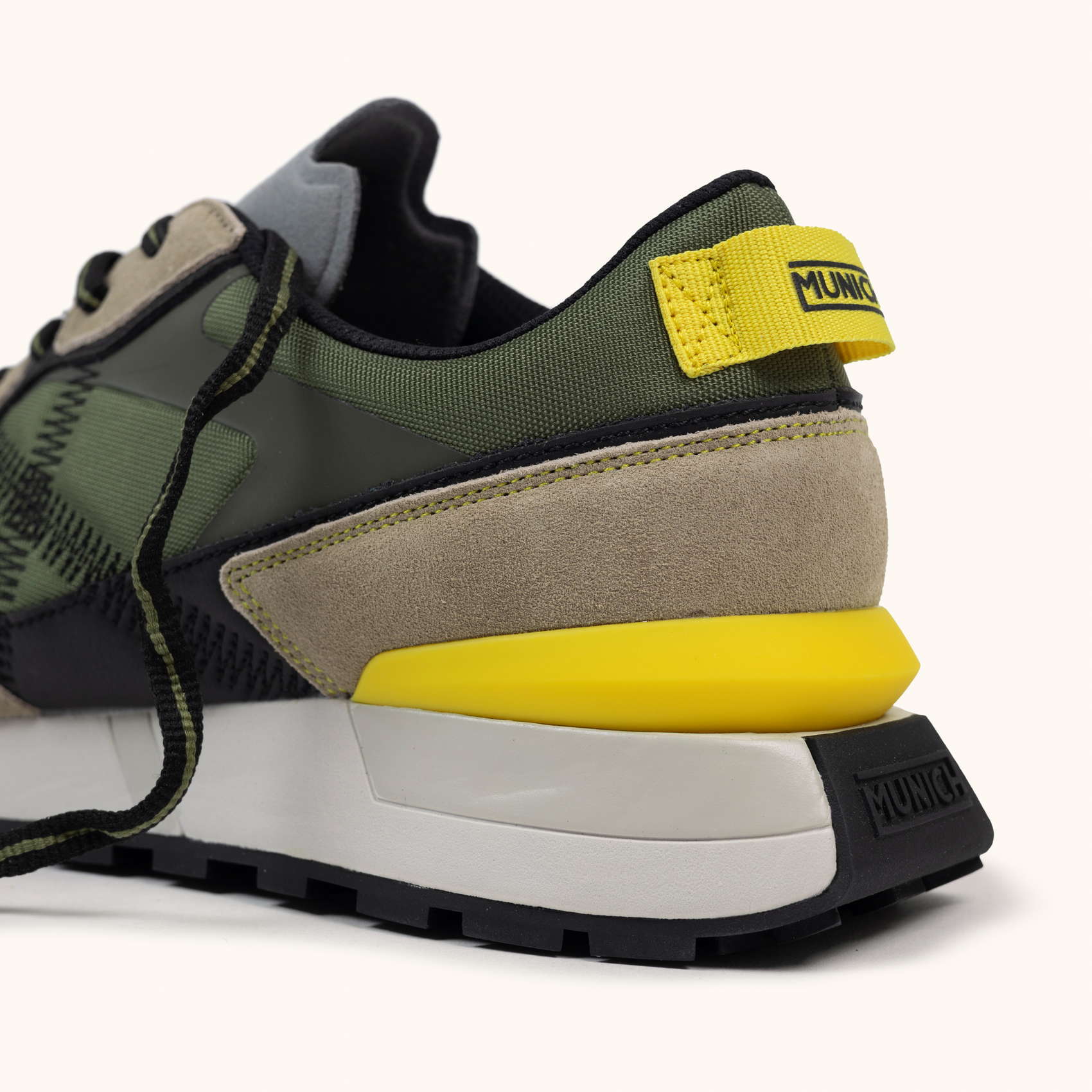 ZAPATILLA MUNICH PULSAR 16 - VERDE