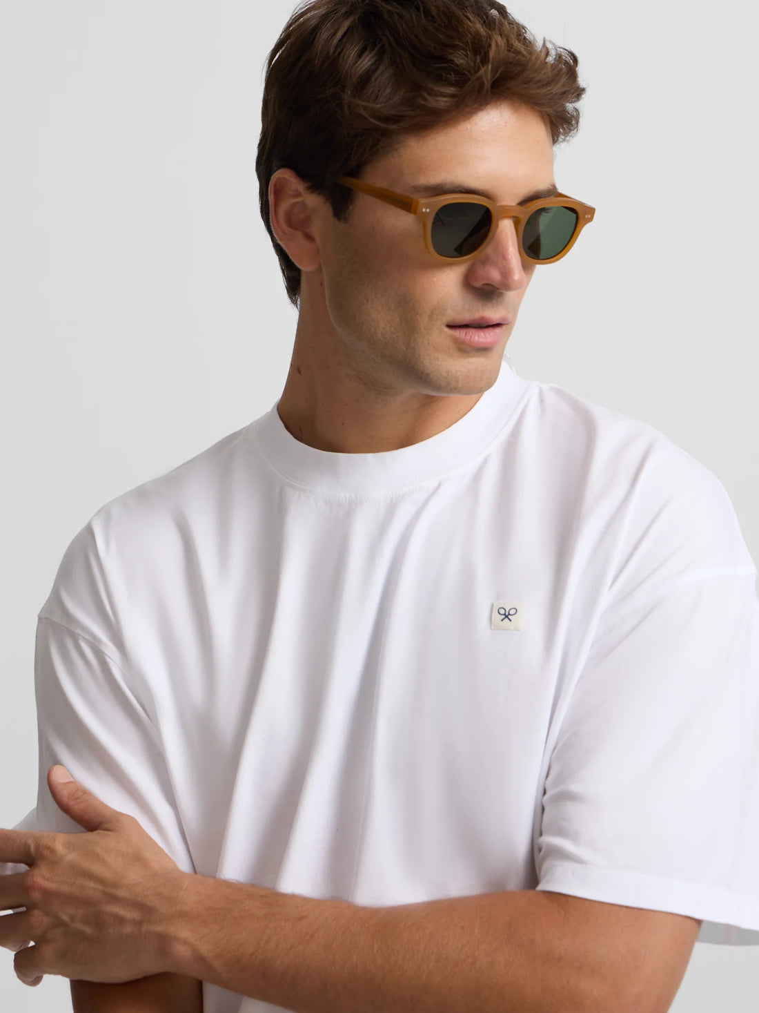 CAMISETA LISA MINILOGO PARCHE SILBON - BLANCO