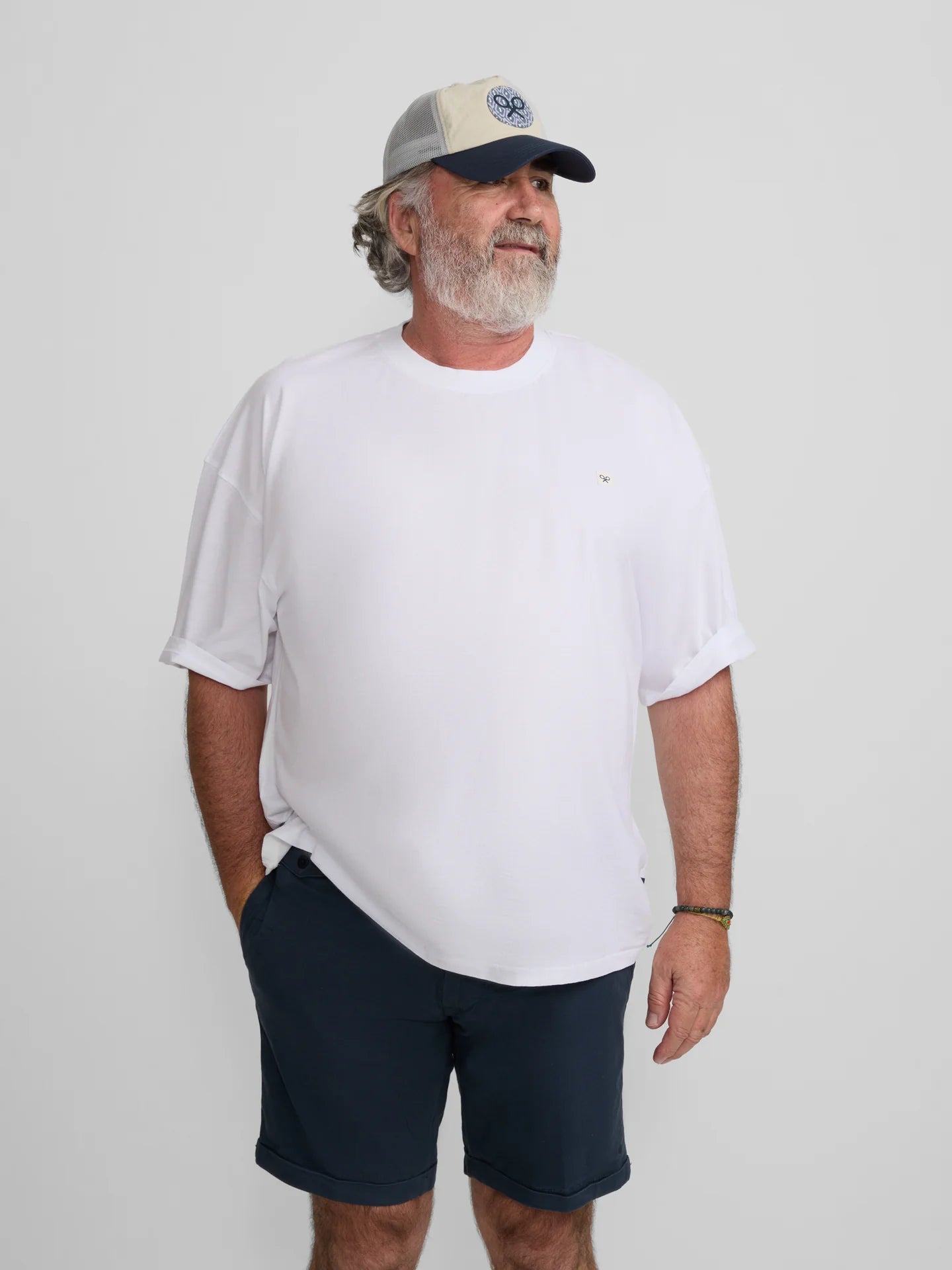 CAMISETA LISA MINILOGO PARCHE SILBON - BLANCO